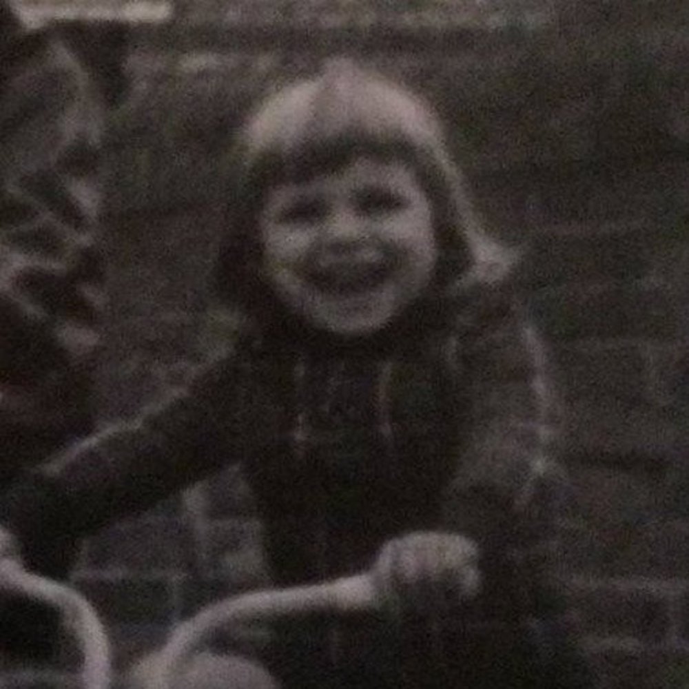 Meet your Posher, Viv
